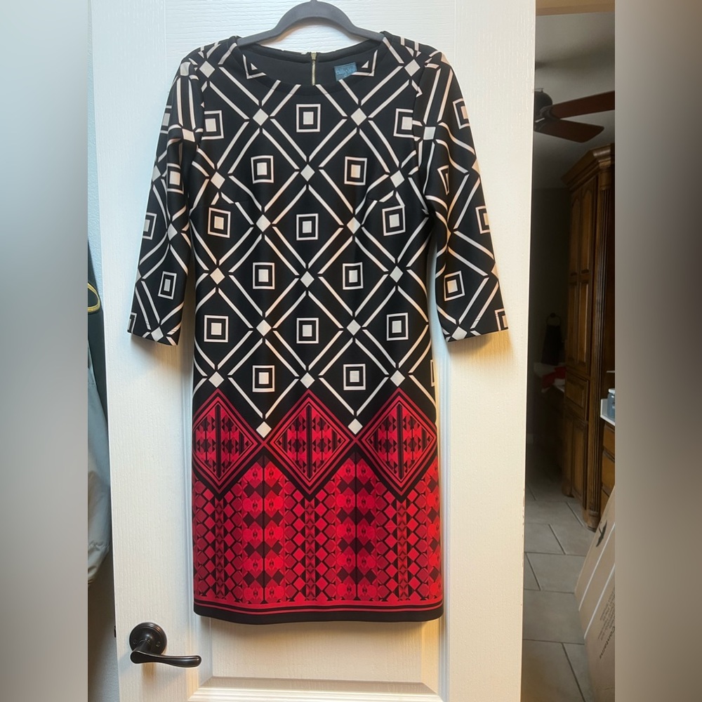Gabby Skye Dress Size 6